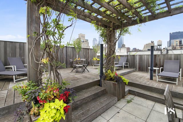 $390,000 | 233 West 21st Street, Unit 1A | Chelsea