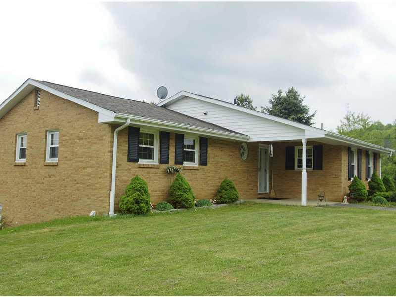 174 Church Butler, PA 16002 - Photo 3 of 25