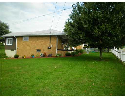 2741 Highway 982 Mount Pleasant, PA 15666 - Photo 17 of 18