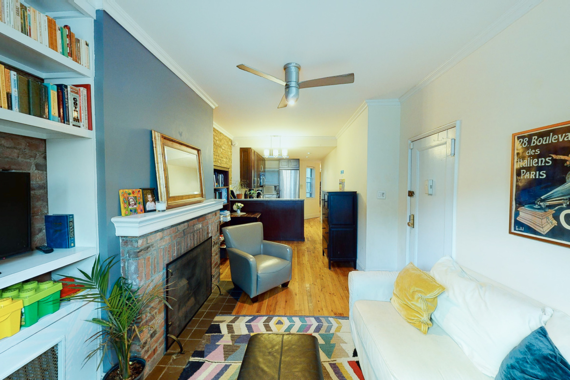 452 15th Street, Unit 1L Brooklyn, NY 11215 - Photo 1 of 8