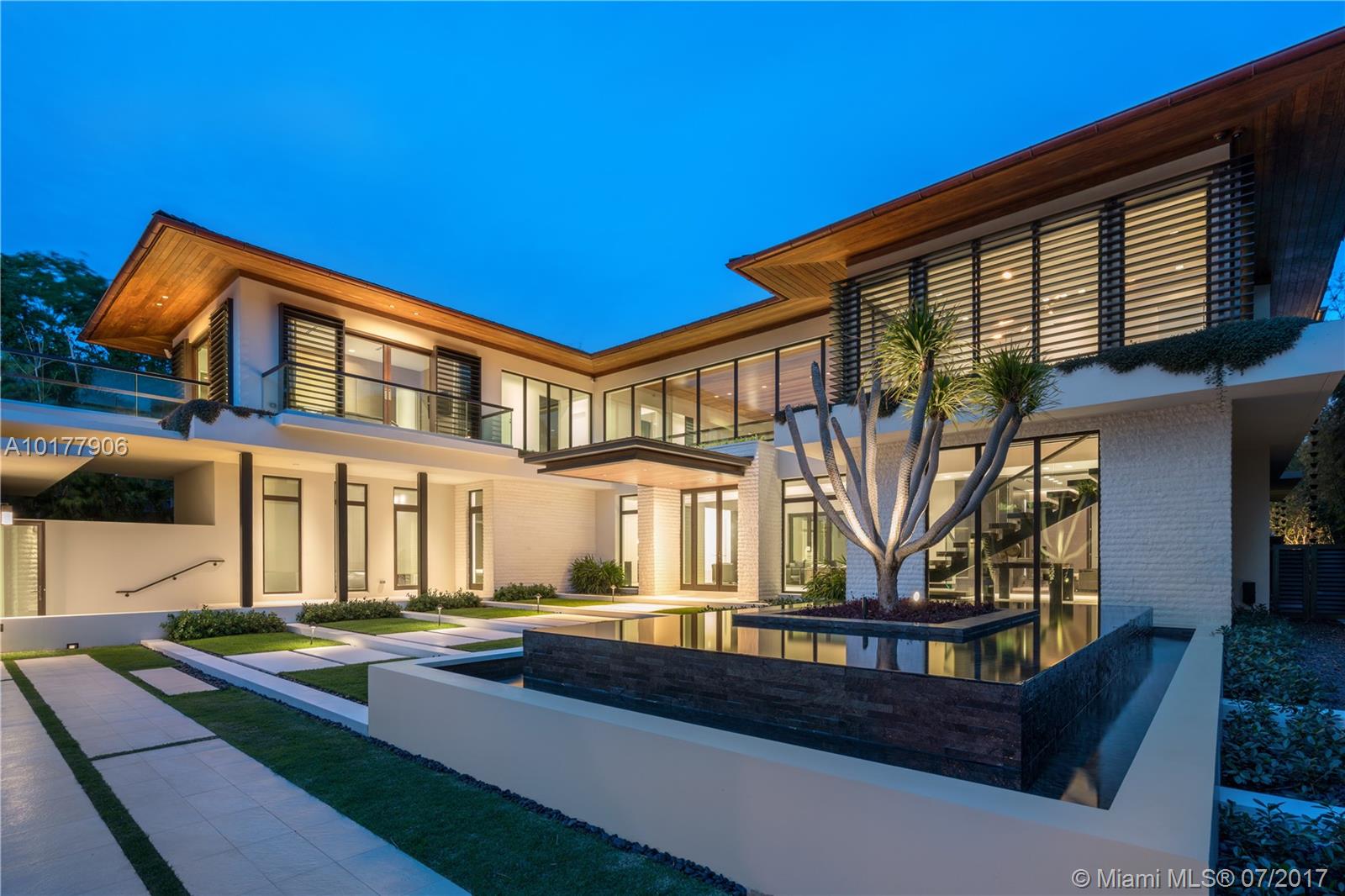 4609 Pine Tree Drive Miami Beach, FL 33140 - Photo 3 of 16