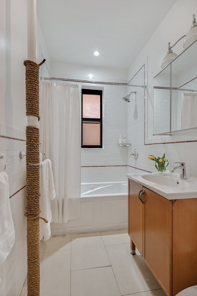 175 Eastern Parkway, Unit 2H Brooklyn, NY 11238 - Photo 7 of 9