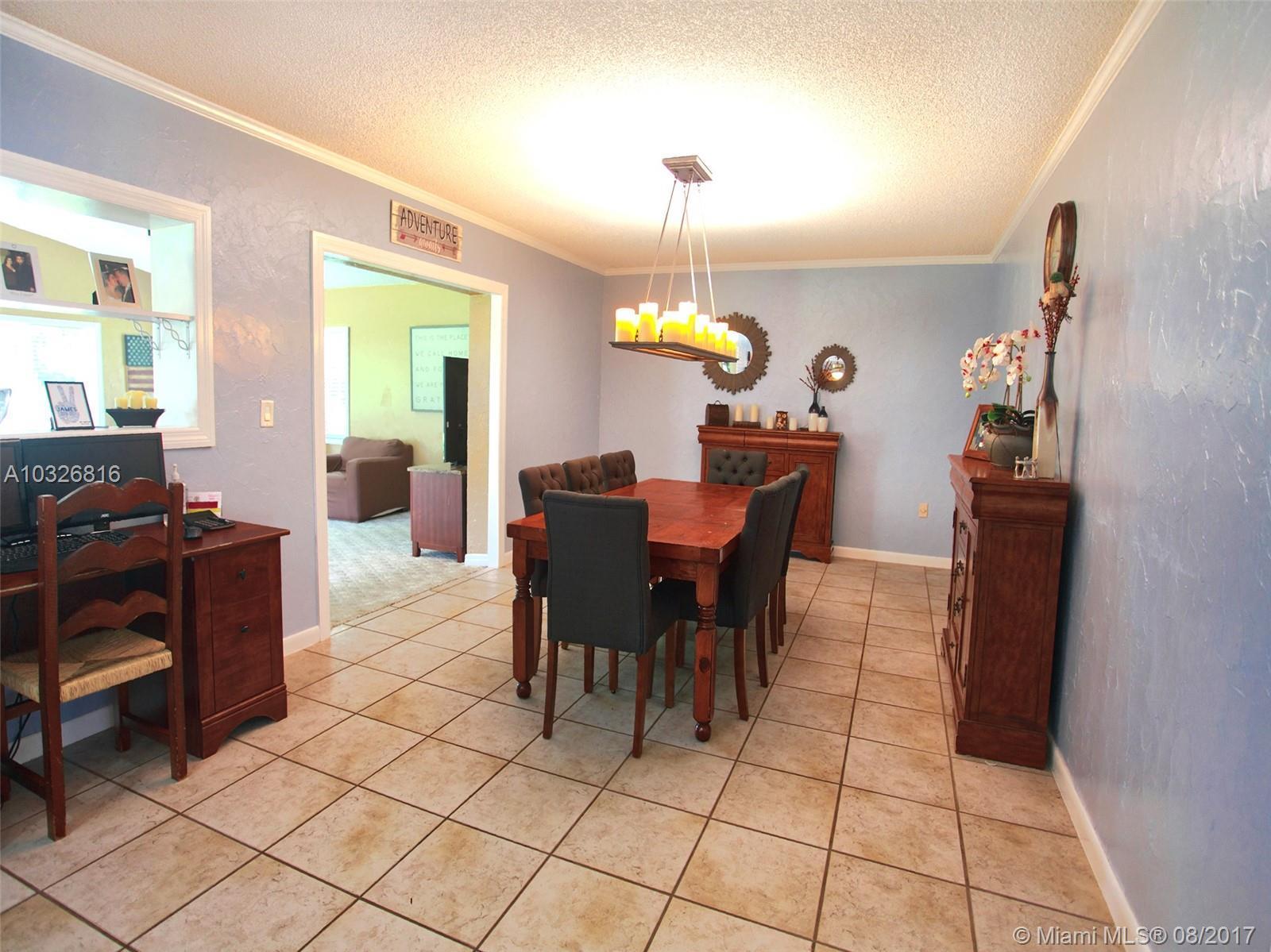 5221 Southwest 188th Avenue Southwest Ranches, FL 33332 - Photo 17 of 31 Gallery Image 17