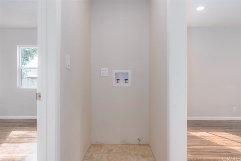 2412 Strong Avenue Commerce, CA 90040 - Photo 24 of 32