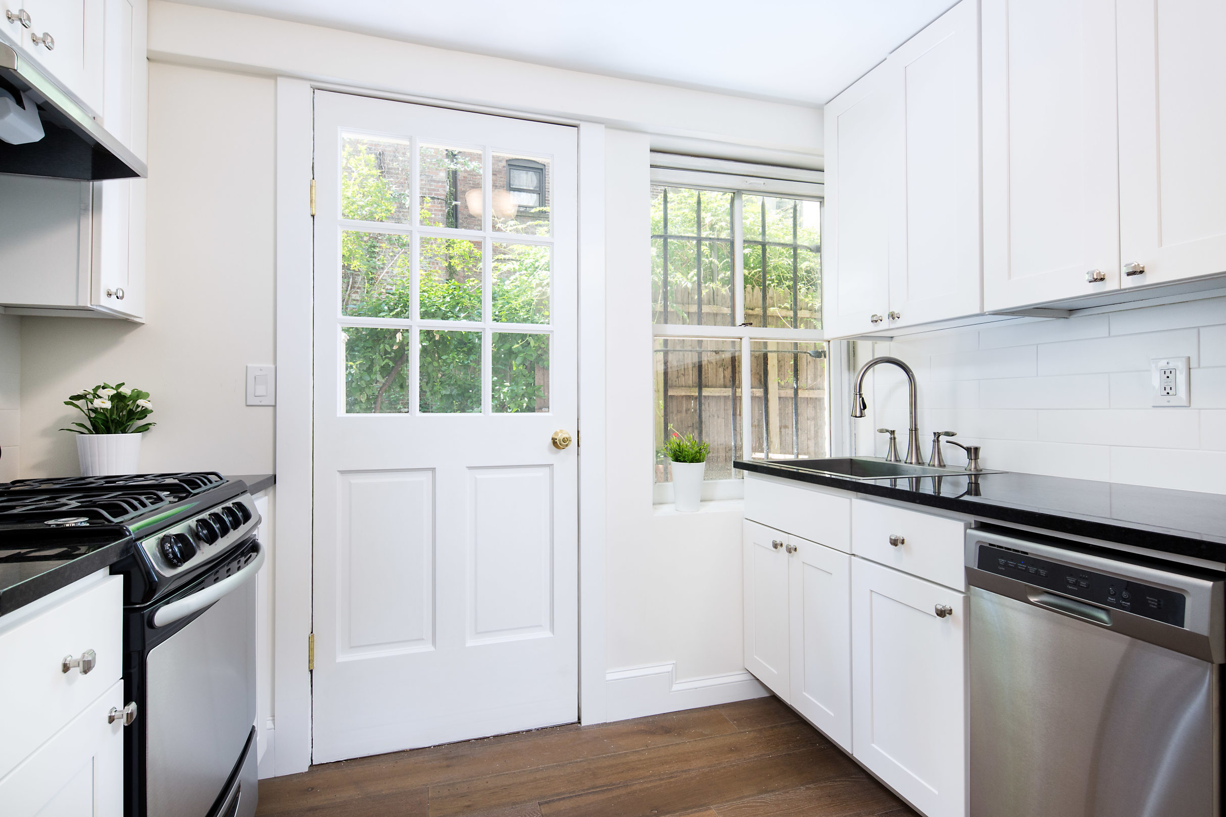 78 West 12th Street, Unit GARDEN Manhattan, NY 10011 - Photo 5 of 8