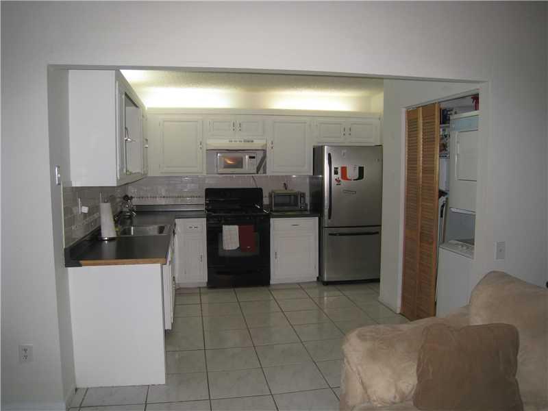 7039 Southwest 115th Place, Unit C27 Miami, FL 33173 - Photo 4 of 9