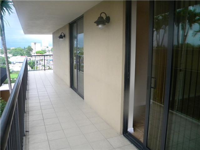 1690 Southwest 27th Avenue, Unit 410 Miami, FL 33145 - Photo 13 of 24