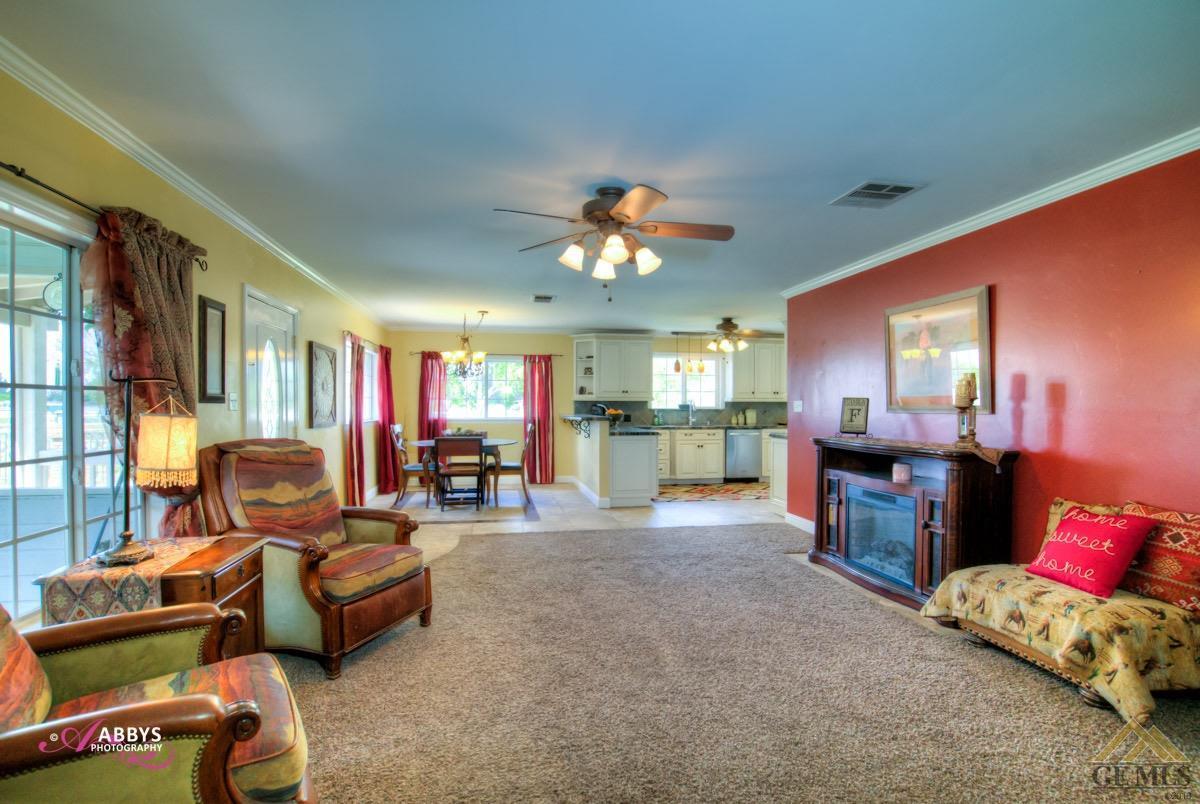 2849 Harmon Road Bakersfield, CA 93307 - Photo 12 of 36