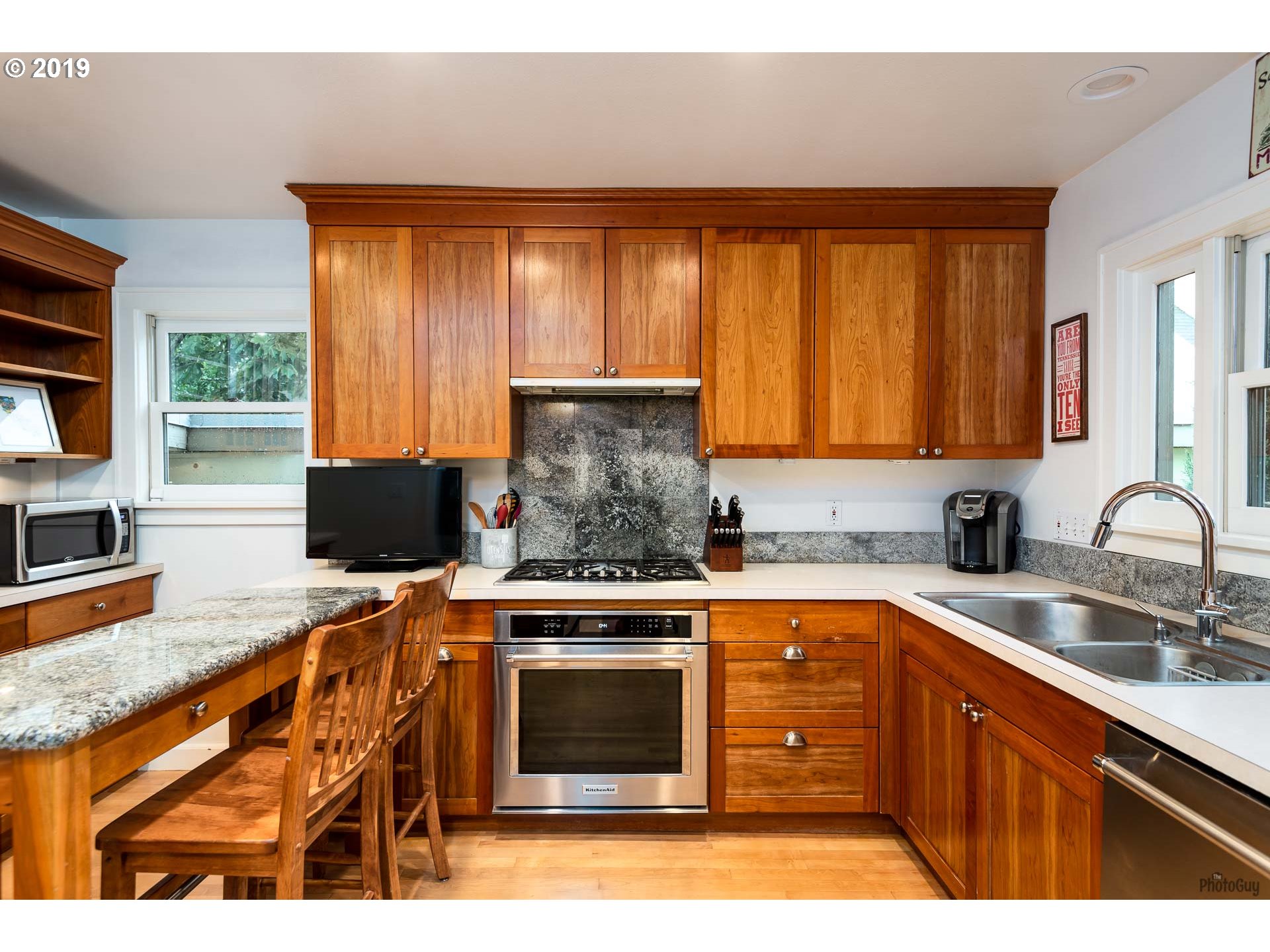 2170 Alder Street Eugene, OR 97405 - Photo 7 of 25