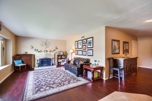 10043 Pinewood View Santee, CA 92071 - Photo 3 of 25 Gallery Image 3