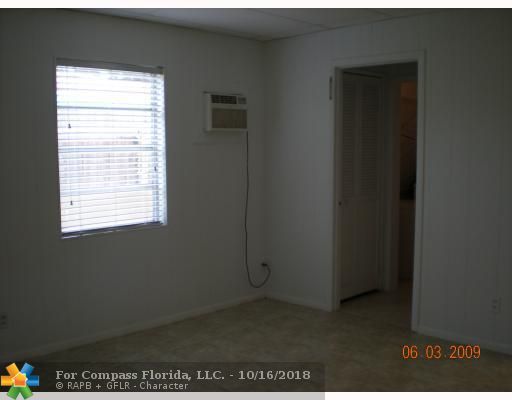 3320 Southeast 4th Street Pompano Beach, FL 33062 - Photo 7 of 16