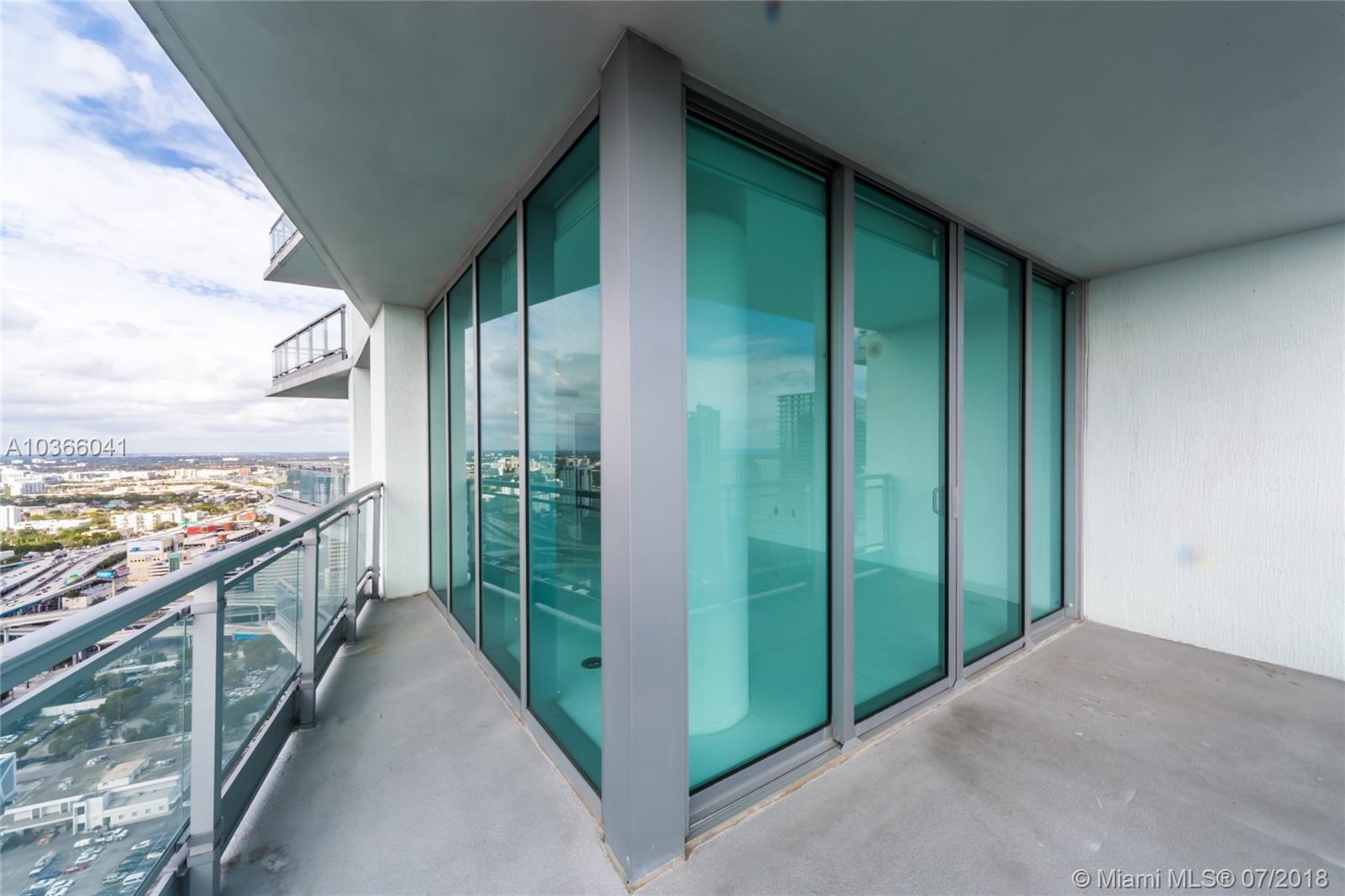 92 Southwest 3rd Street, Unit 4305 Miami, FL 33130 - Photo 16 of 33