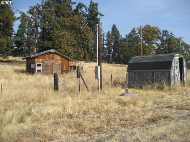 11 Mountain View Road Lyle, WA 98635 - Photo 3 of 7 Gallery Image 3