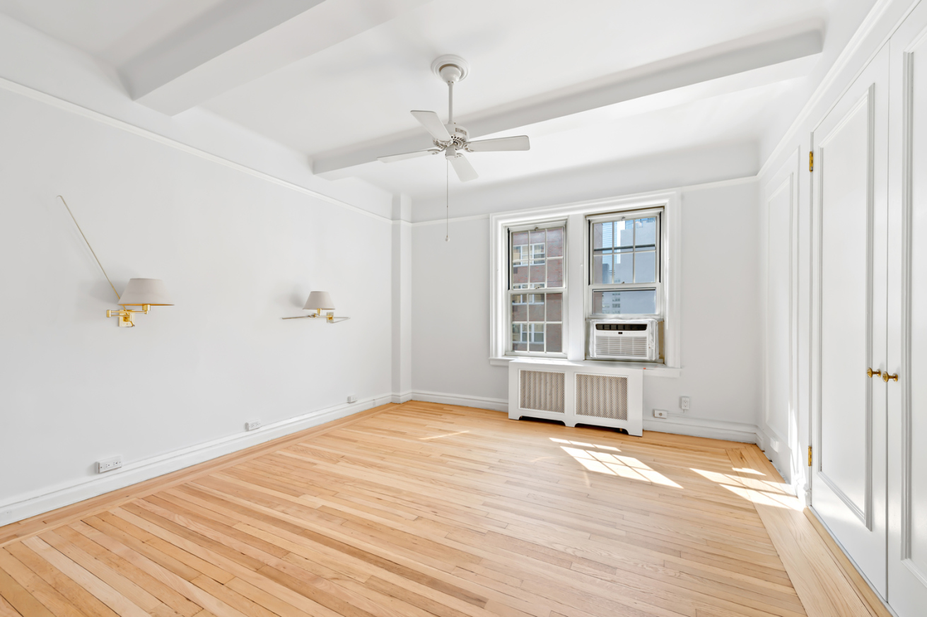 125 East 63rd Street, Unit 9B Manhattan, NY 10065 - Photo 6 of 12