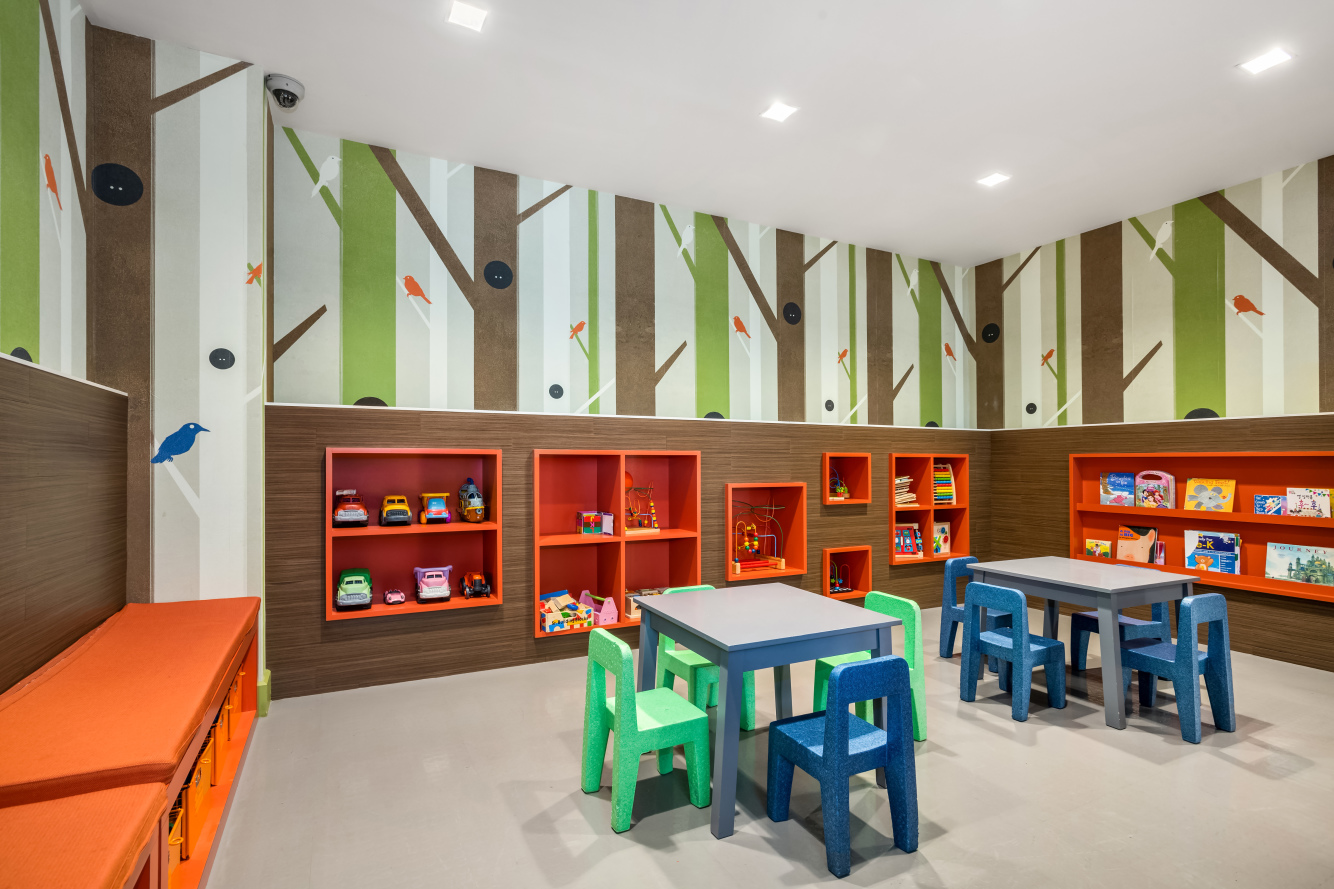 Riverwalk Crossing 405 Main St, Manhattan, NY 10044 - Photo 3 of 3