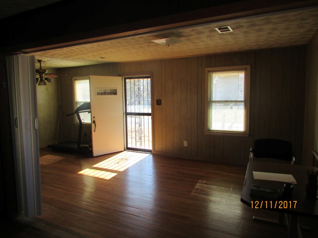 1210 Elliston Road Memphis, TN 38106 - Photo 7 of 21