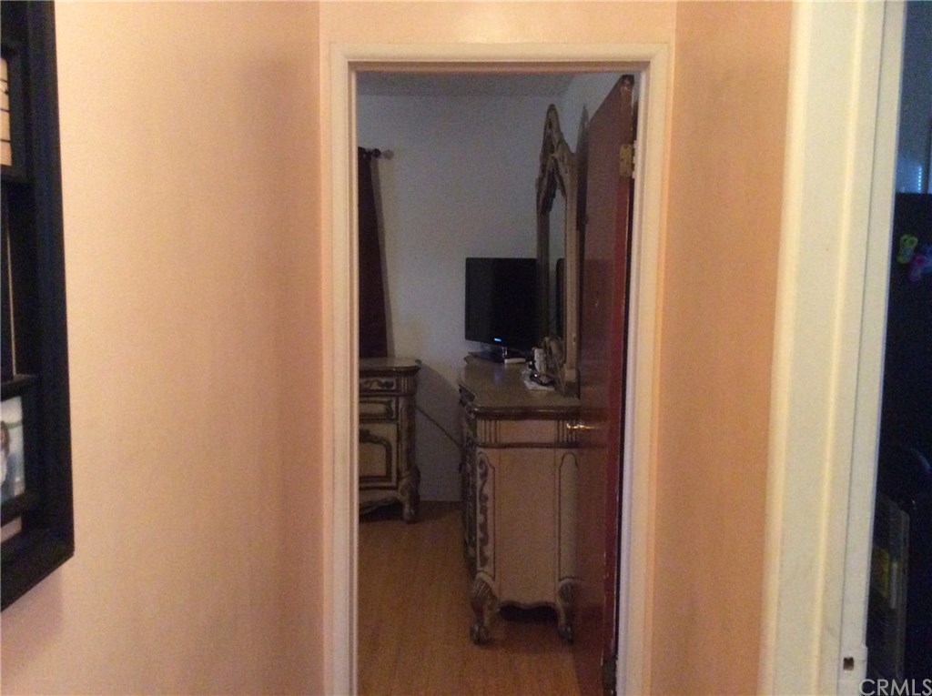 8564 Cole Street Downey, CA 90242 - Photo 7 of 14