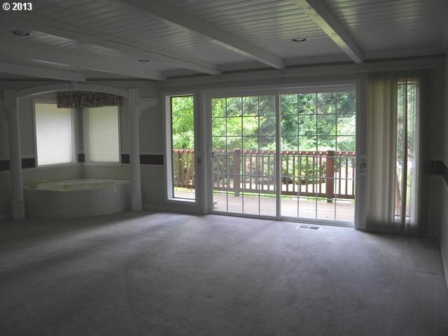 5583 Sunshine Road Roseburg, OR 97470 - Photo 10 of 16 Gallery Image 10