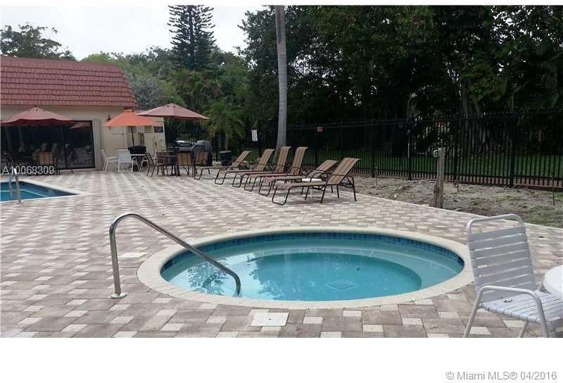 128 South Cypress Road, Unit 835 Pompano Beach, FL 33060 - Photo 29 of 35