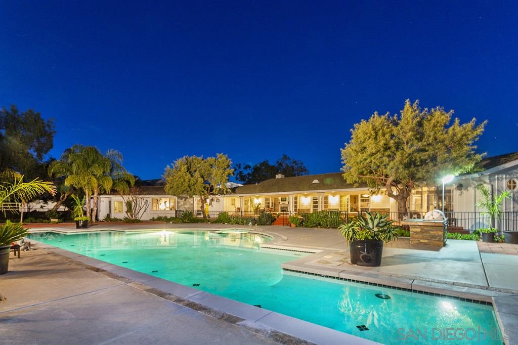 3402 Calle Margarita Encinitas, CA 92024 - Photo 2 of 20