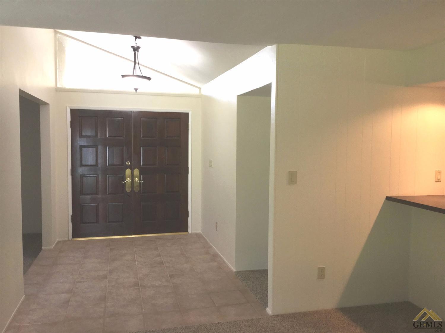 5008 Panorama Drive Bakersfield, CA 93306 - Photo 15 of 40