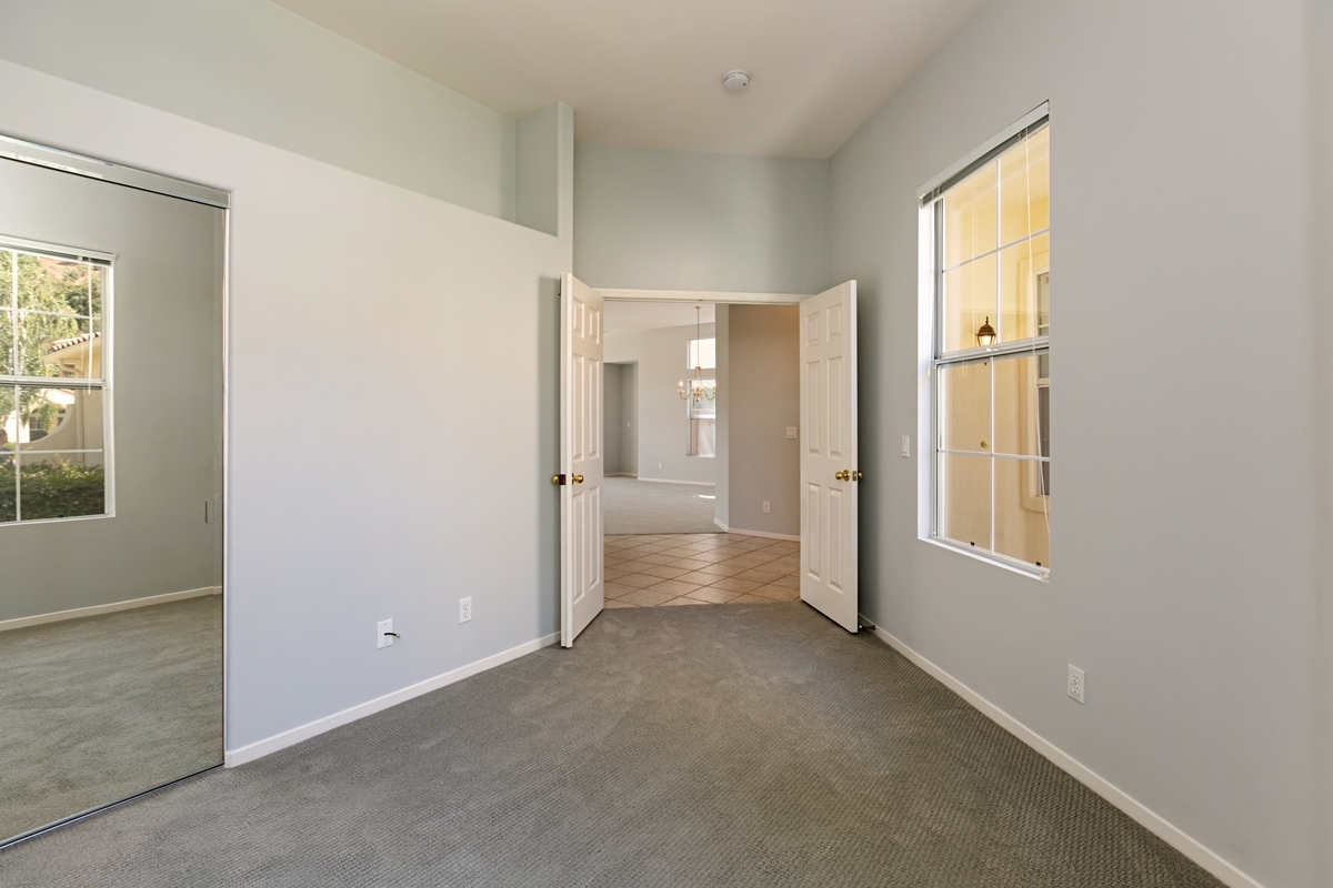 2318 Fallbrook Place Escondido, CA 92027 - Photo 17 of 25