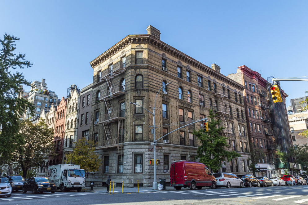 27 E 94th St, Manhattan, NY 10128 - Photo 2 of 2