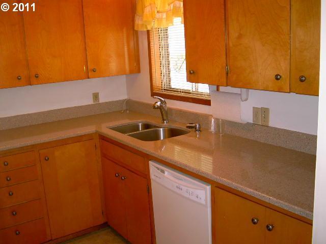 1155 Randolph Road Woodburn, OR 97071 - Photo 2 of 15 Gallery Image 2