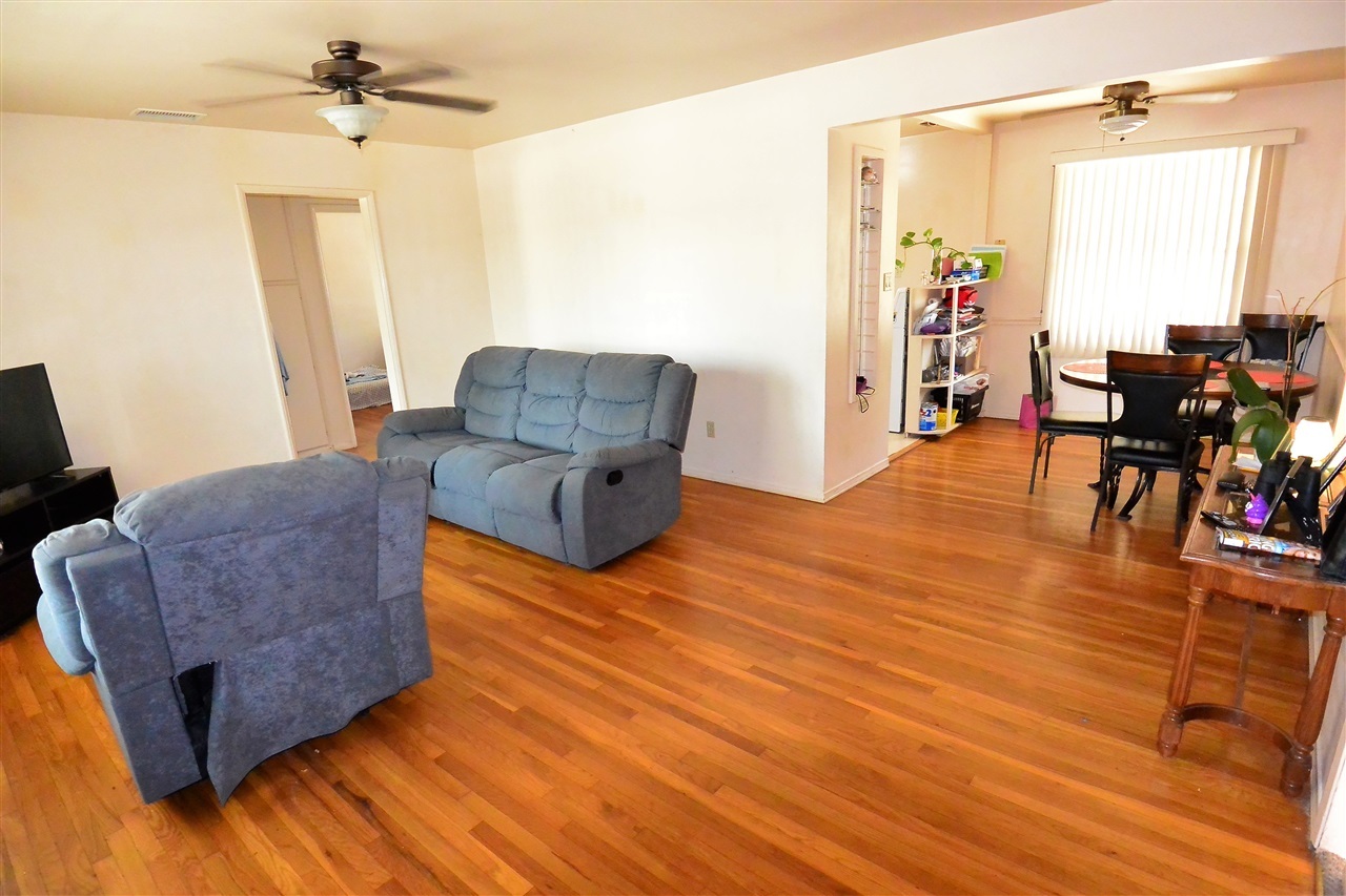 2516 Dryden Road El Cajon, CA 92020 - Photo 3 of 19 Gallery Image 3