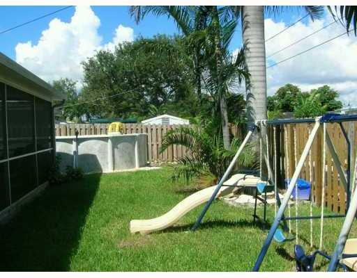 3321 Harding Street Hollywood, FL 33021 - Photo 6 of 6 Gallery Image 6