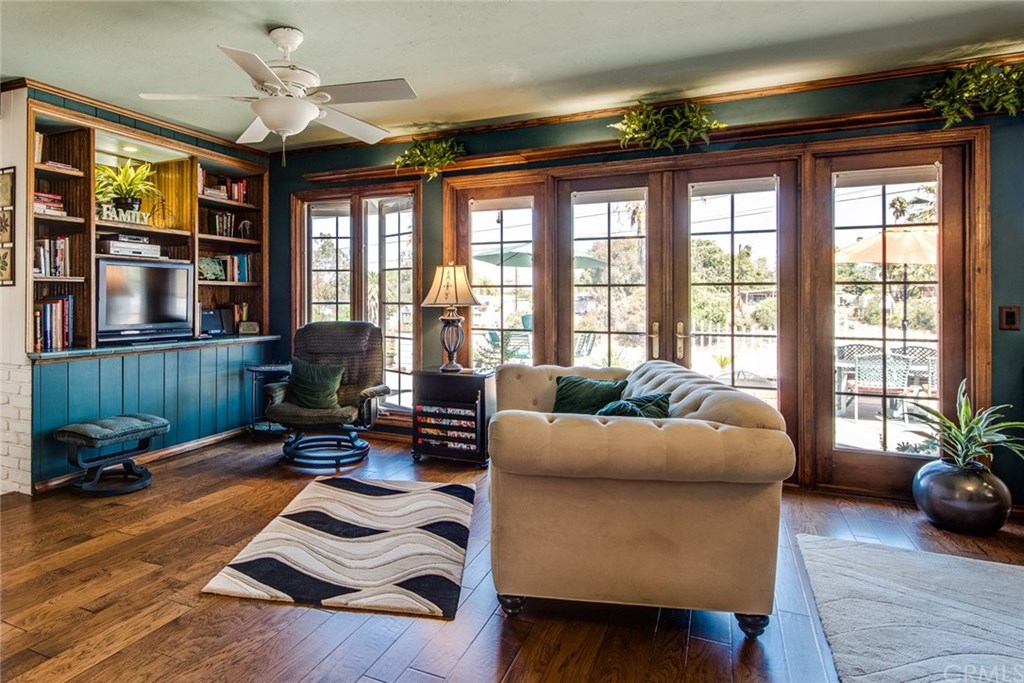 2001 Cypress Point Drive Corona, CA 92882 - Photo 9 of 62