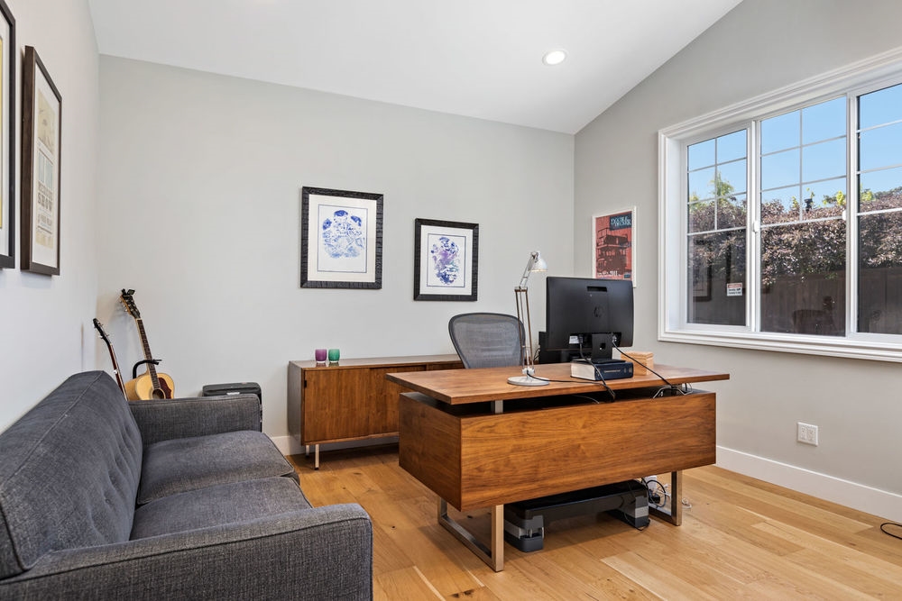 746 Devonshire Drive Encinitas, CA 92024 - Photo 9 of 16