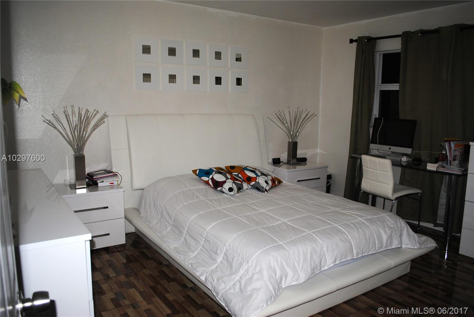 13854 Southwest 67th Terrace Miami, FL 33183 - Photo 12 of 24