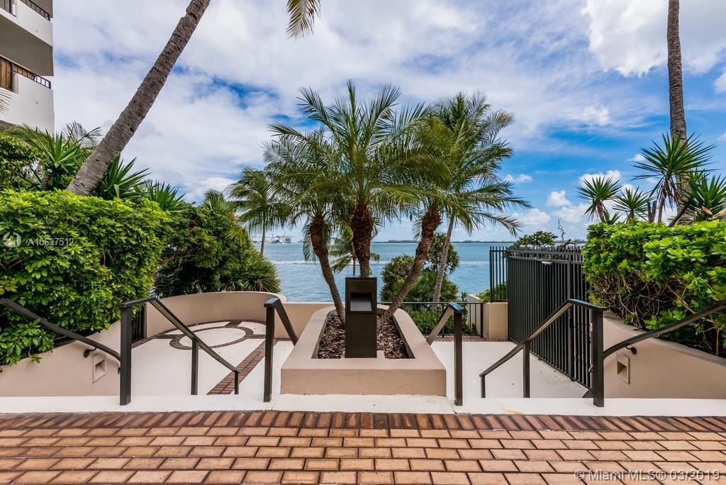 520 Brickell Key Drive, Unit APH00 Miami, FL 33131 - Photo 44 of 48