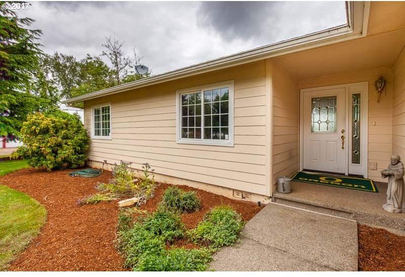 8021 MacLeay Road Southeast Salem, OR 97317 - Photo 25 of 32 Gallery Image 25
