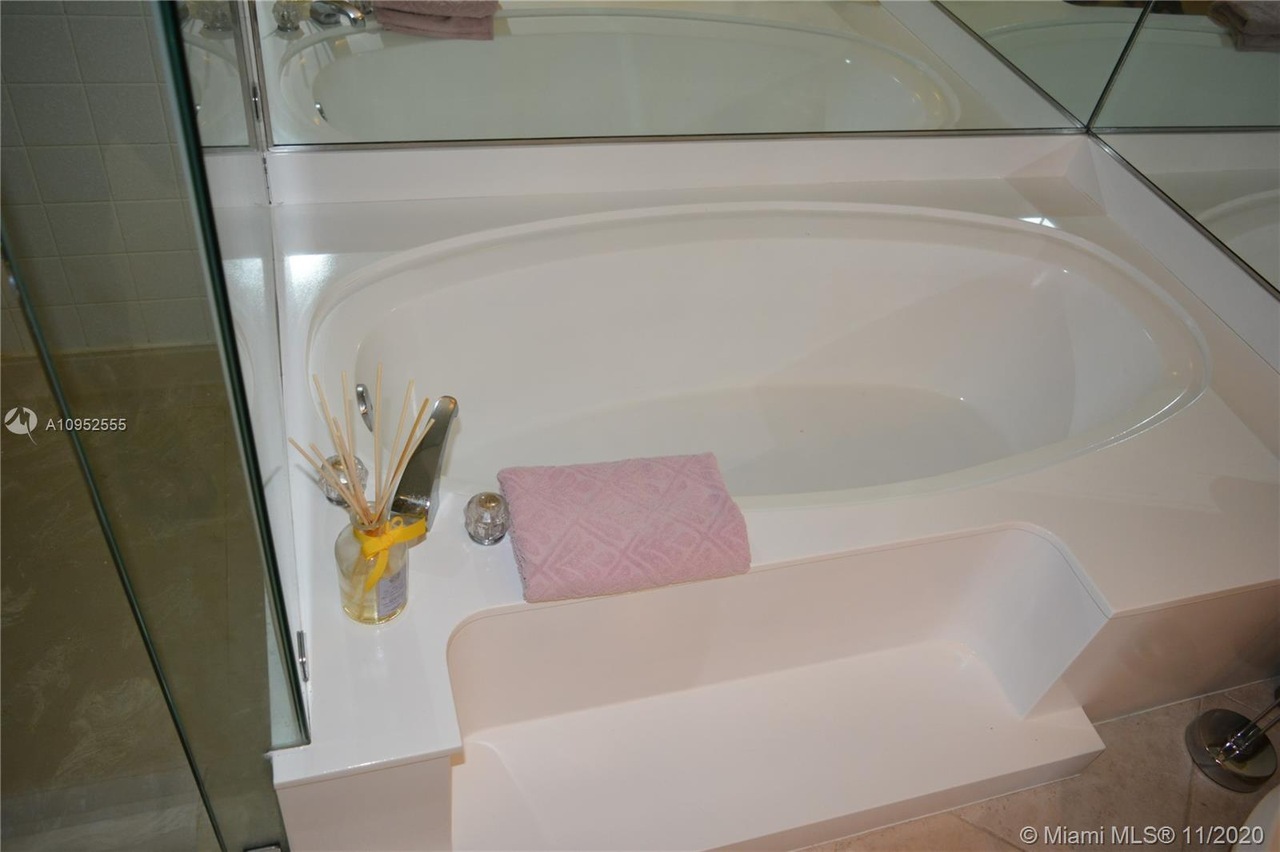 5540 North Ocean Drive, Unit 5D Riviera Beach, FL 33404 - Photo 20 of 23