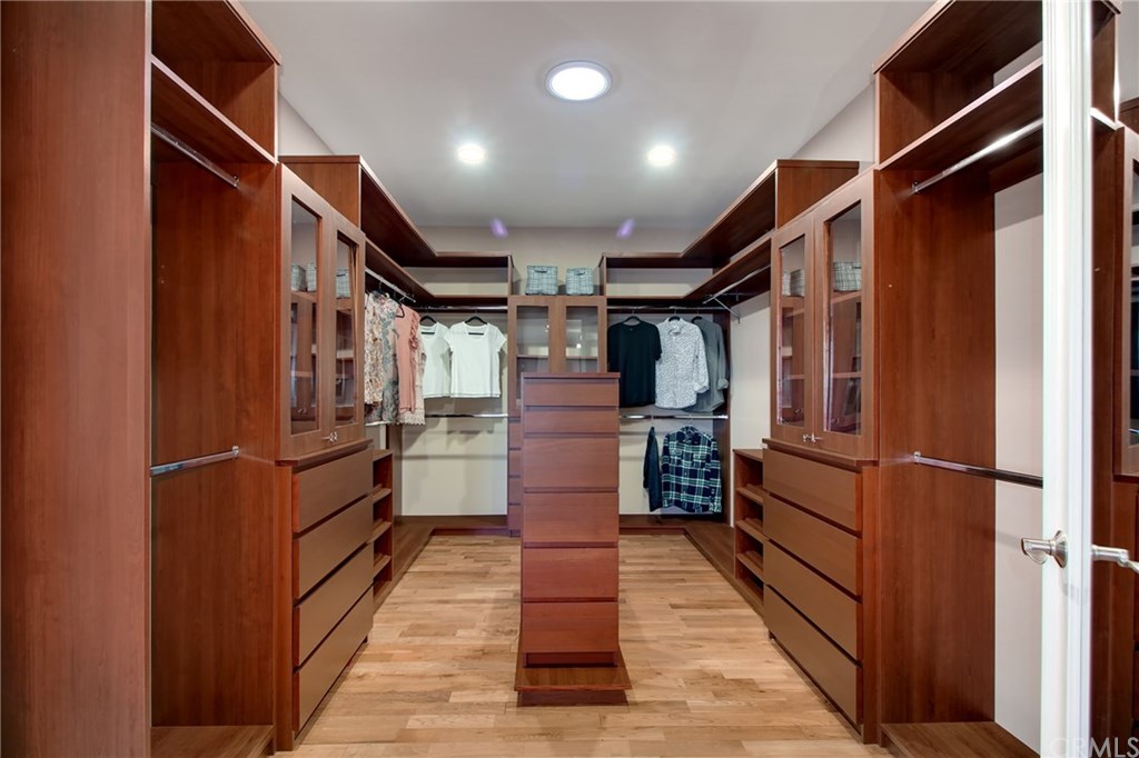 22436 North Summit Ridge Circle Chatsworth, CA 91311 - Photo 26 of 39