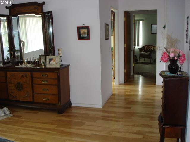 5939 Melqua Road Roseburg, OR 97471 - Photo 15 of 16 Gallery Image 15