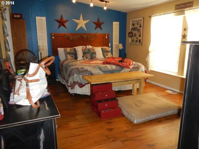 360 Cleveland Street Adams, OR 97810 - Photo 9 of 16
