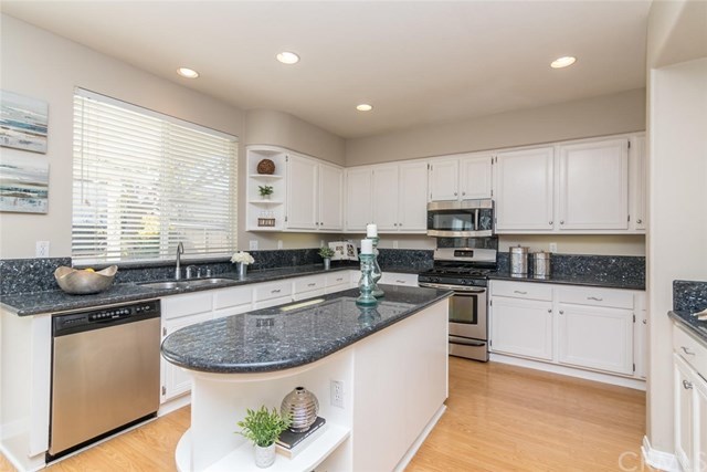 31901 Cercle Chambertin Temecula, CA 92591 - Photo 10 of 56