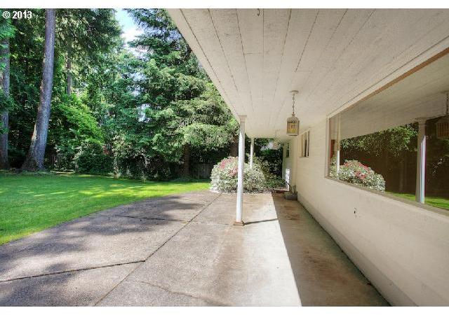 10340 Southwest Arborcrest Way Portland, OR 97225 - Photo 1 of 16 Gallery Image 1
