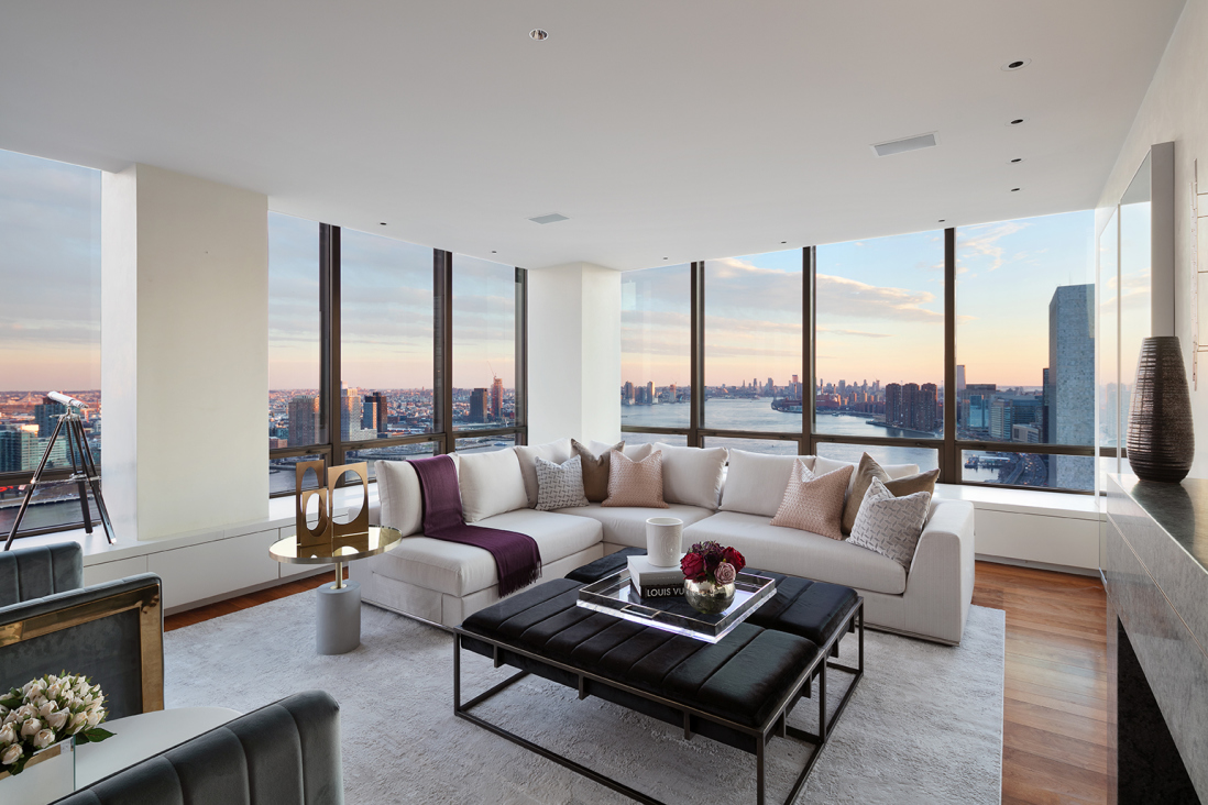 870 United Nations Plaza, Unit PH37E/38E Manhattan, NY 10017 - Photo 4 of 21