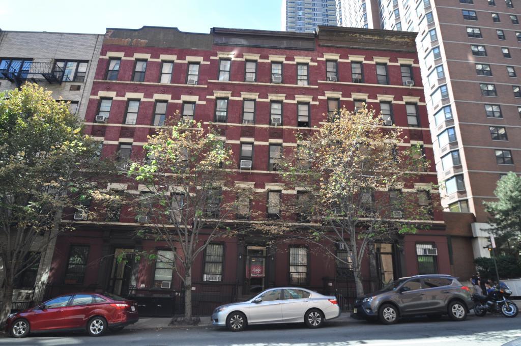 206 E 90th St, Manhattan, NY 10128 - Photo 1 of 1