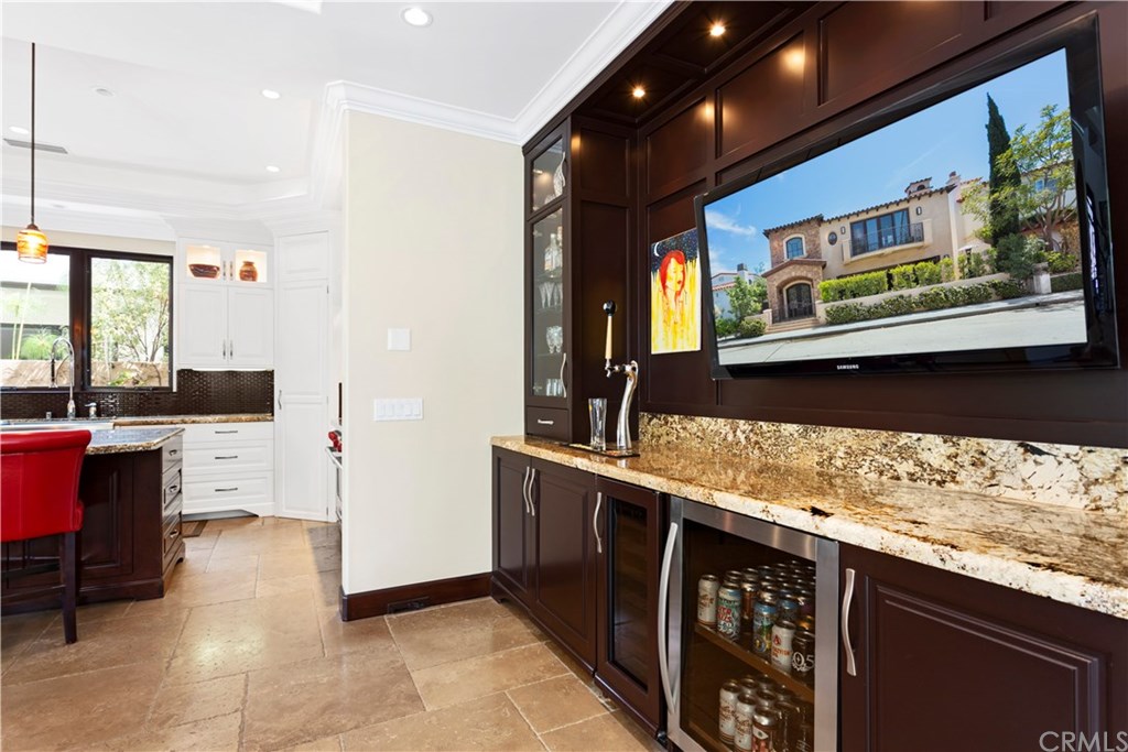 70 Giralda Walk Long Beach, CA 90803 - Photo 15 of 27