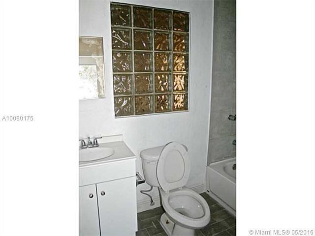 6400 Northwest 1st Place Miami, FL 33150 - Photo 15 of 19