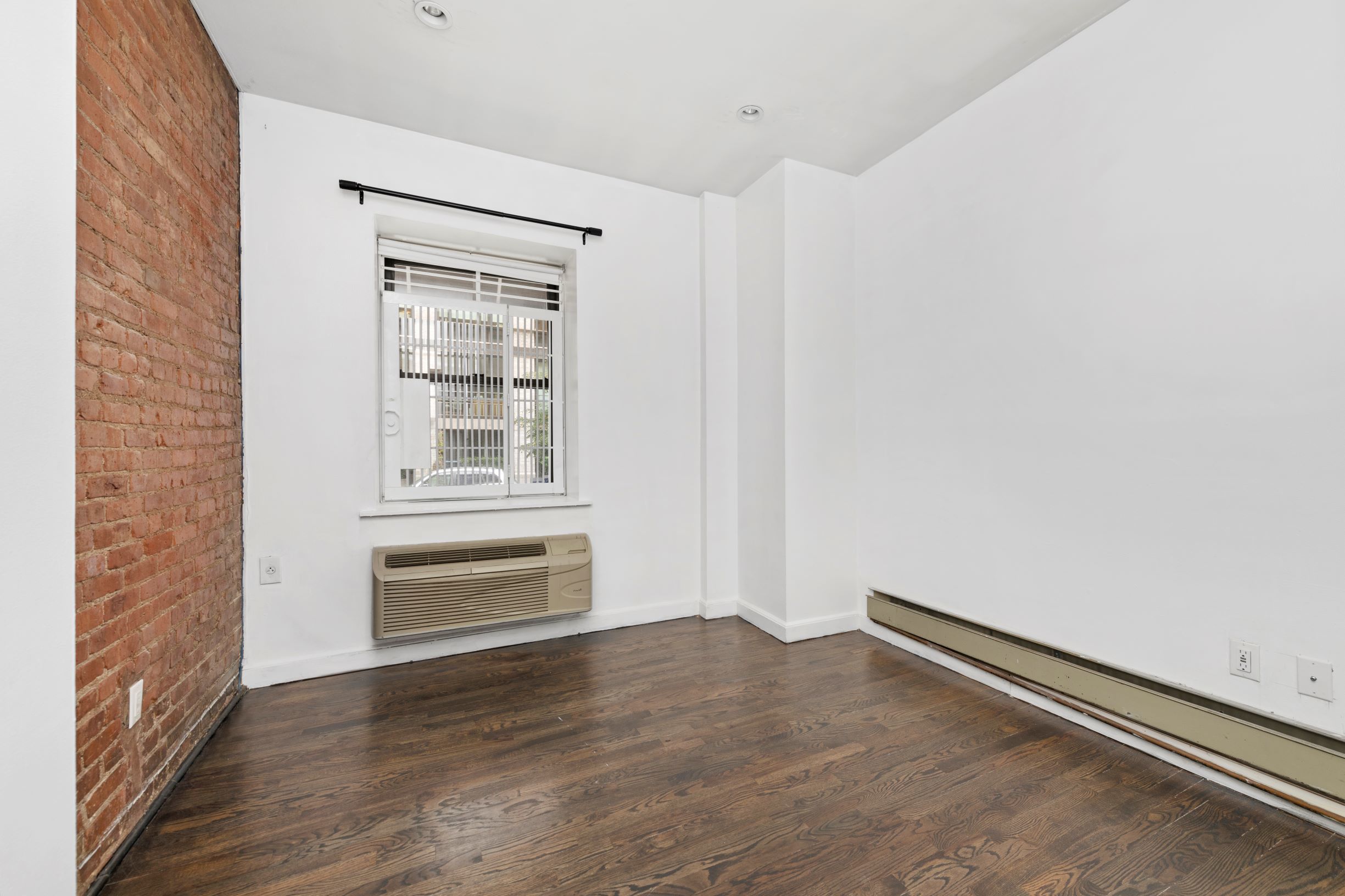 218 East 13th Street, Unit 2 Manhattan, NY 10003 - Photo 15 of 16
