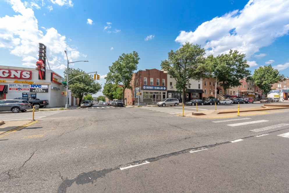 652 4th Avenue Brooklyn, NY 11232 - Photo 4 of 23