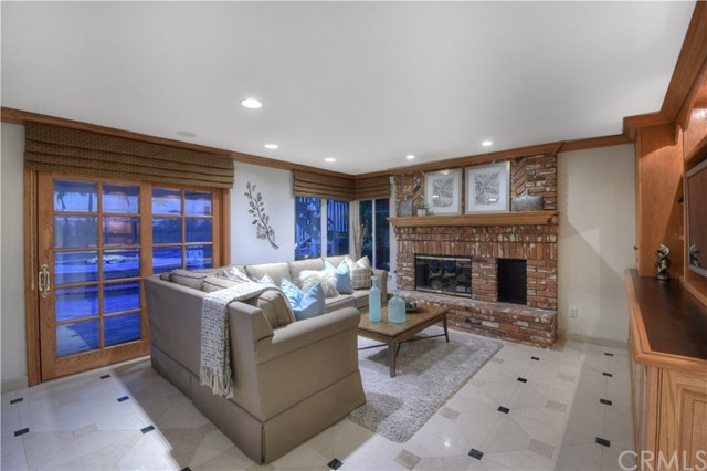 21065 Barclay Lane Lake Forest, CA 92630 - Photo 5 of 17