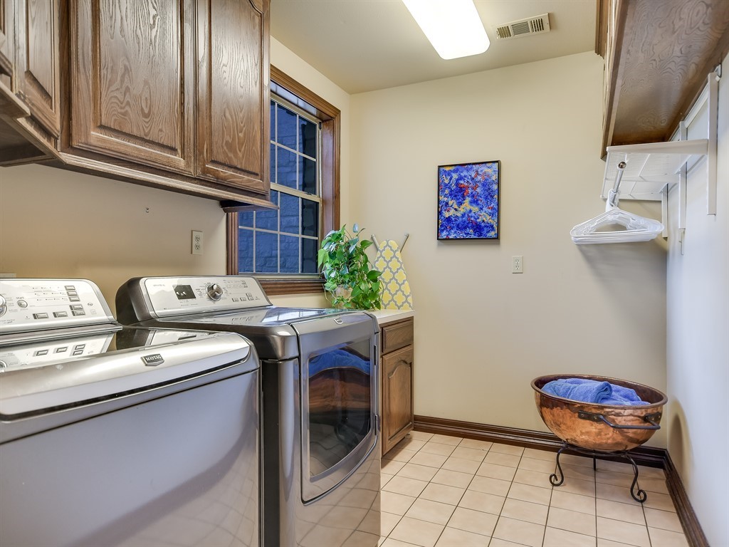 805 Crystal Mountain Drive Austin, TX 78733 - Photo 28 of 38