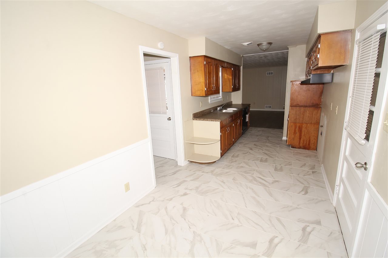 5451 Whitworth Road Memphis, TN 38116 - Photo 9 of 14 Gallery Image 9